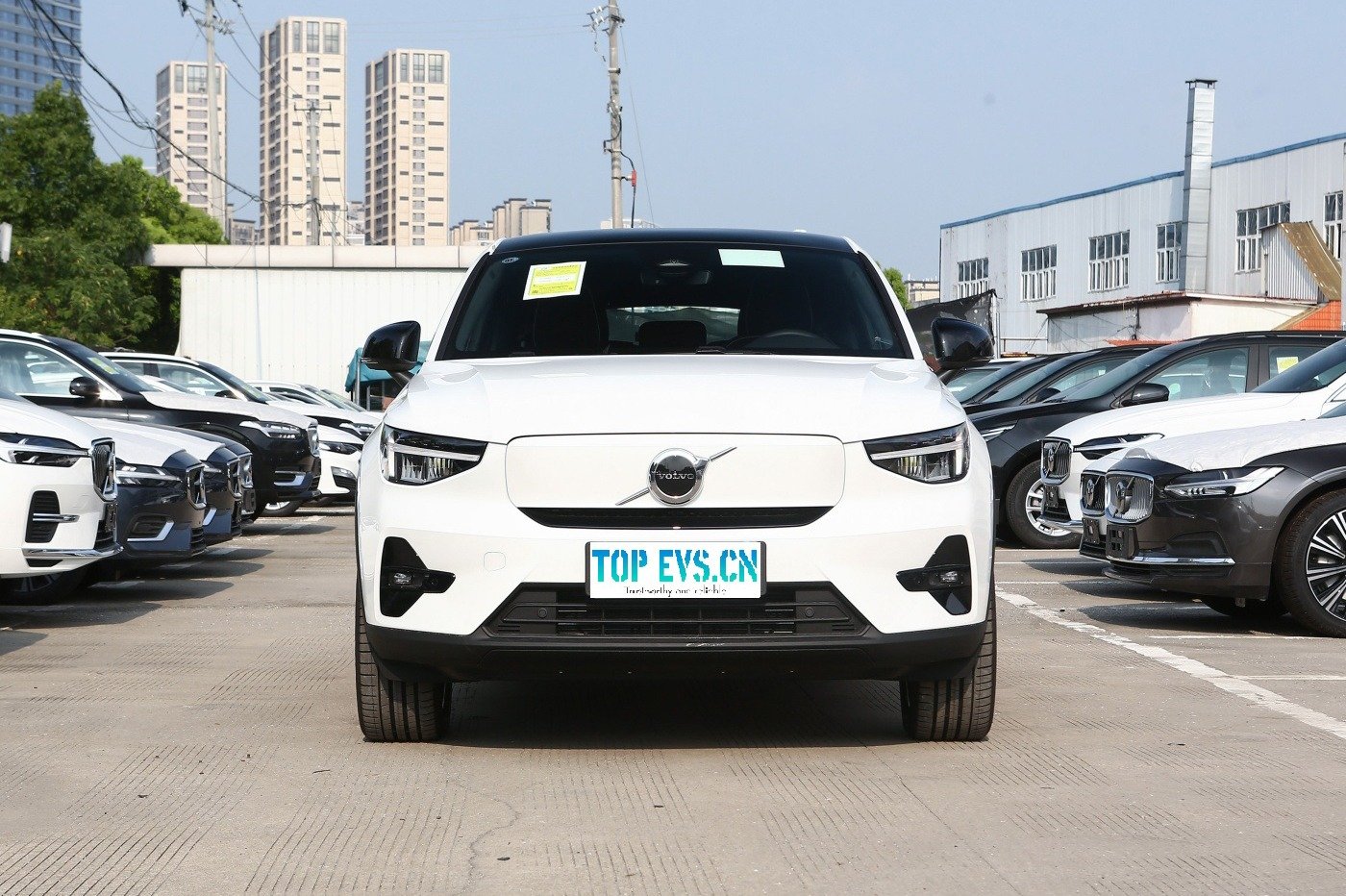 imgi_16_Volvo C40 PHEV VOLVO XC60 PHEV – For Sale From China | Chinese Cars in Türkiye - Image 1